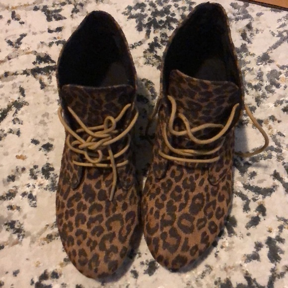 Cheetah print booties - Picture 2 of 3